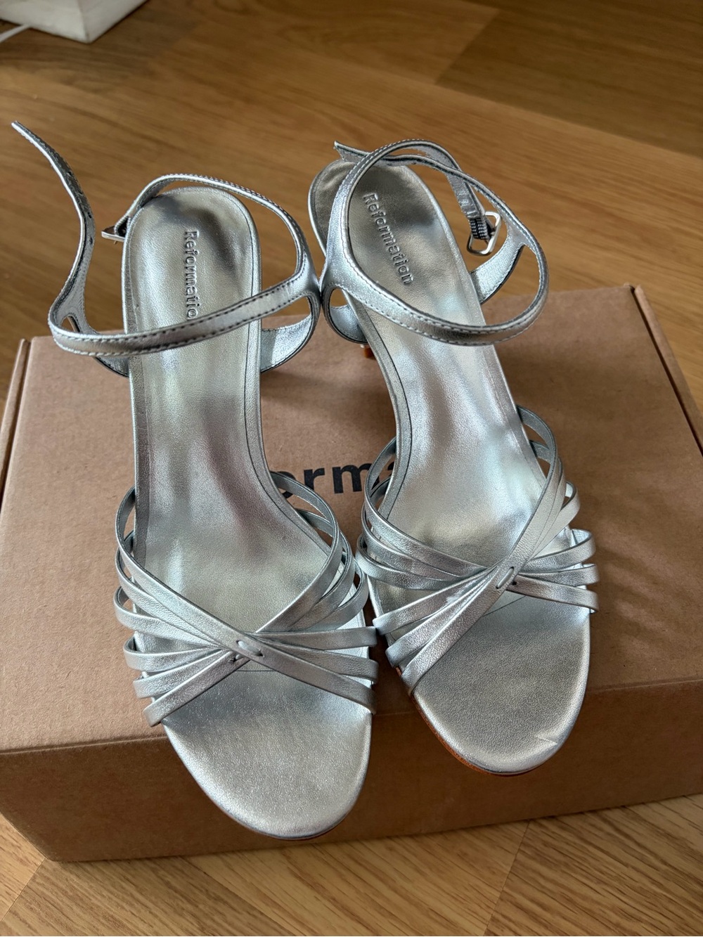 NWT Reformation Paloma Silver Strappy Mid Heel Sandals
